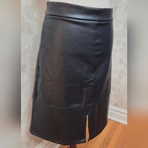 NYDJ Sculpt-Her Faux Leather Skirt Black Lift Tuck Technology Size 8